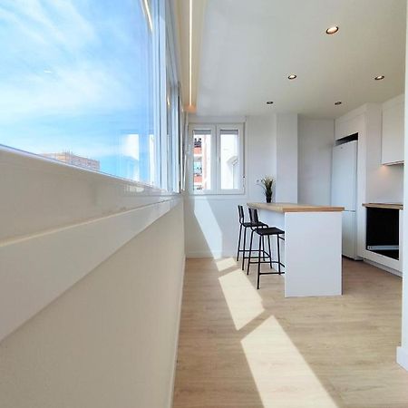 Aljarafe Central Square - By Pro Apartments サン・ホアン・デ・アスナルファラチェ エクステリア 写真