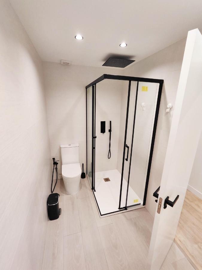 Aljarafe Central Square - By Pro Apartments サン・ホアン・デ・アスナルファラチェ エクステリア 写真
