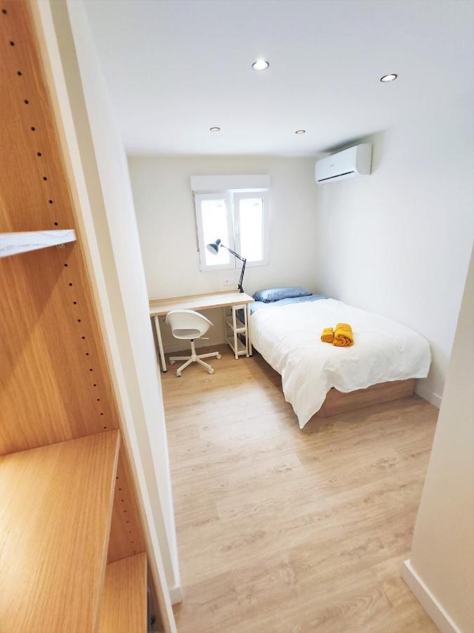 Aljarafe Central Square - By Pro Apartments サン・ホアン・デ・アスナルファラチェ エクステリア 写真